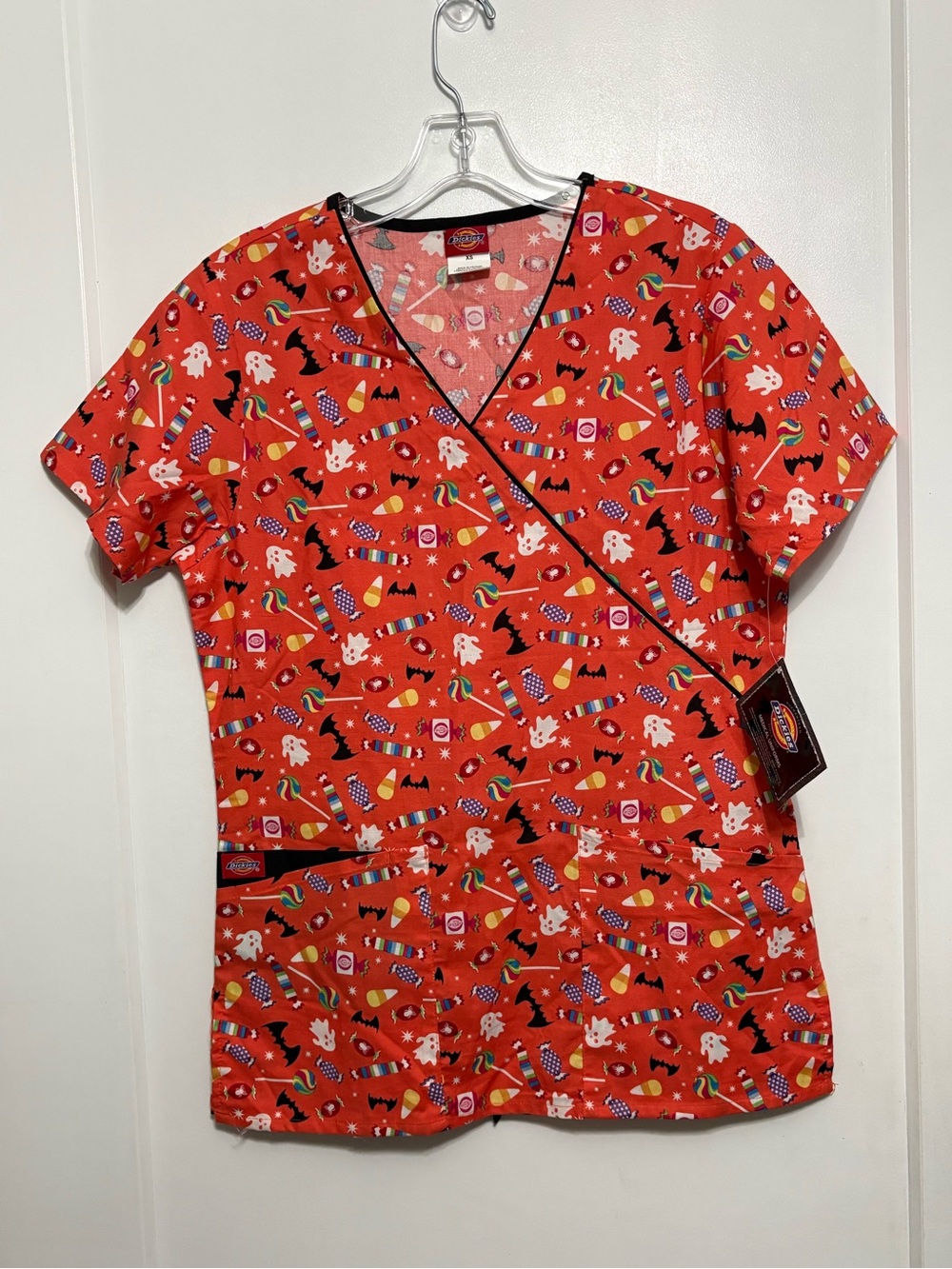 NWT Dickies Halloween Mock Wrap Scrub Top XS